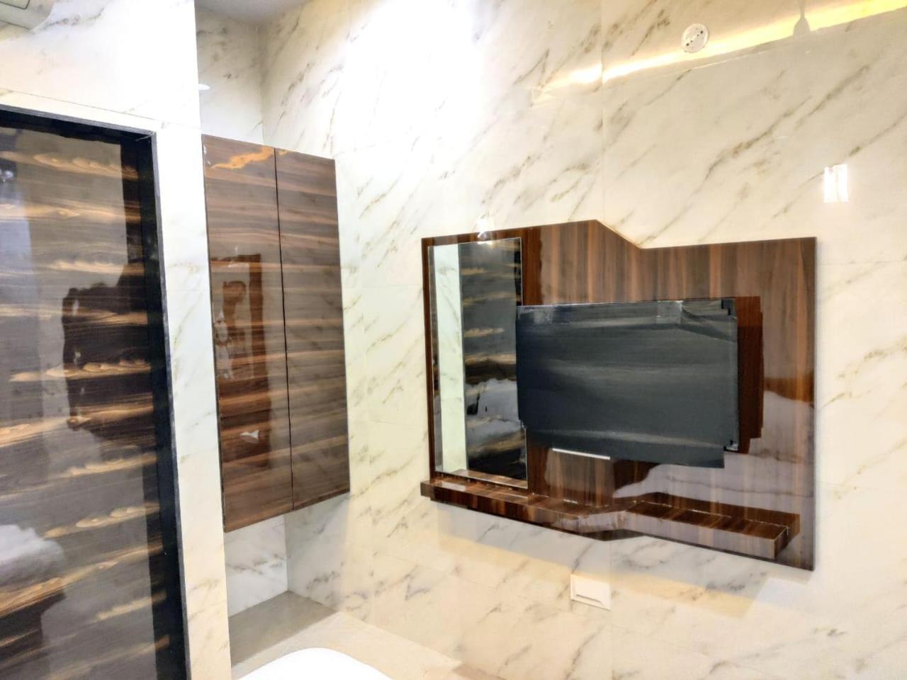 מומביי Hotel Comfy Inn מראה חיצוני תמונה