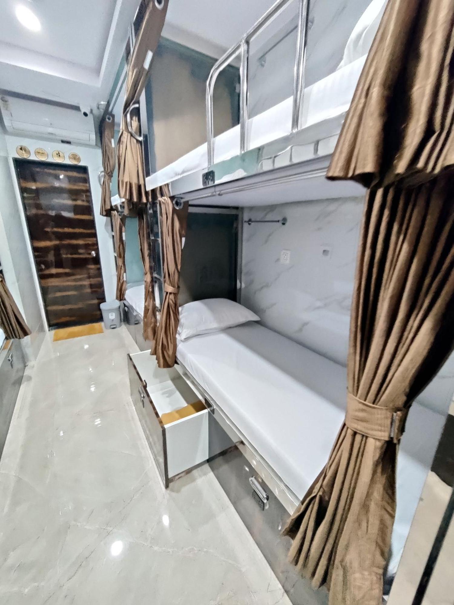 מומביי Hotel Comfy Inn מראה חיצוני תמונה