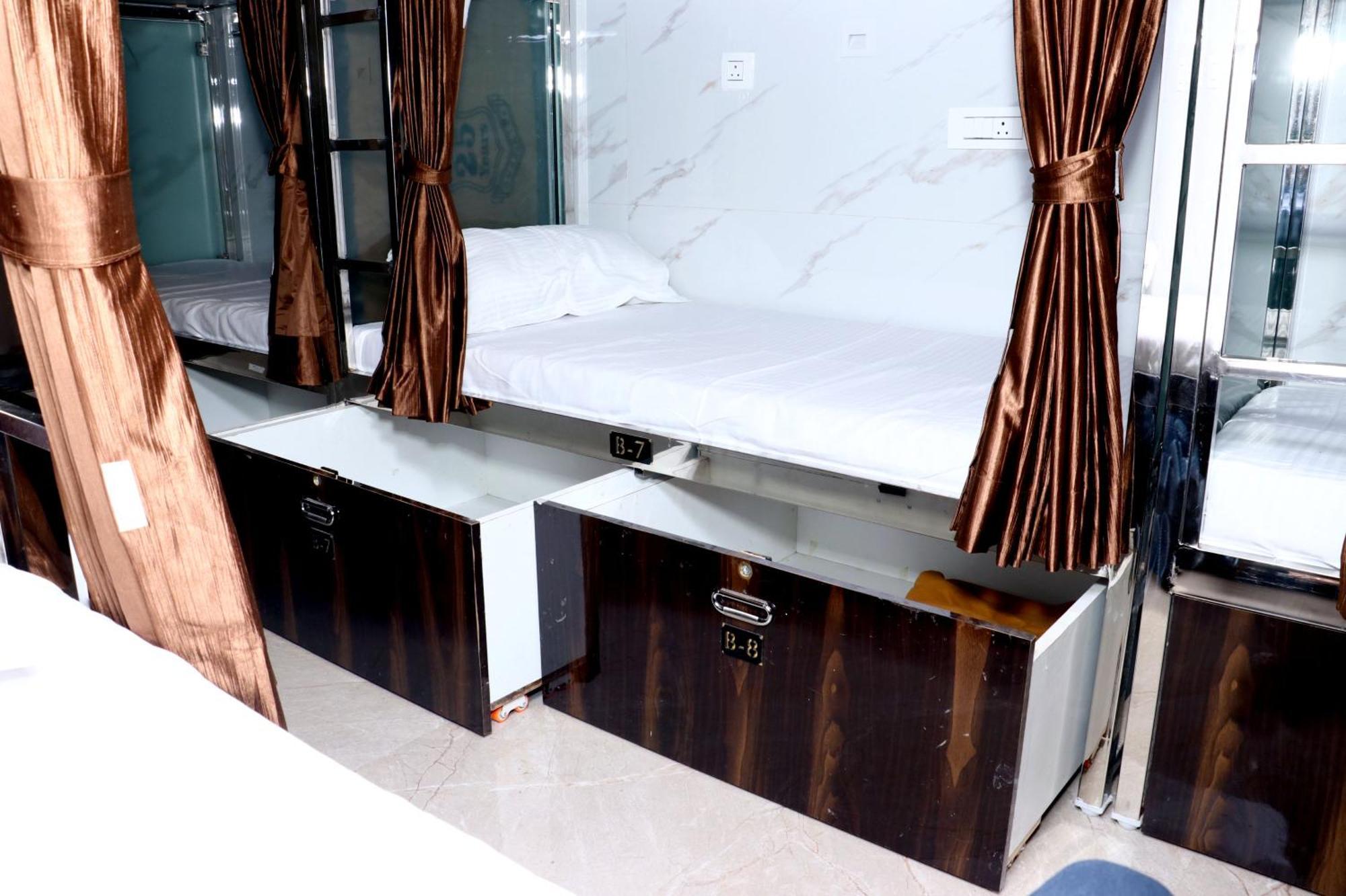 מומביי Hotel Comfy Inn מראה חיצוני תמונה