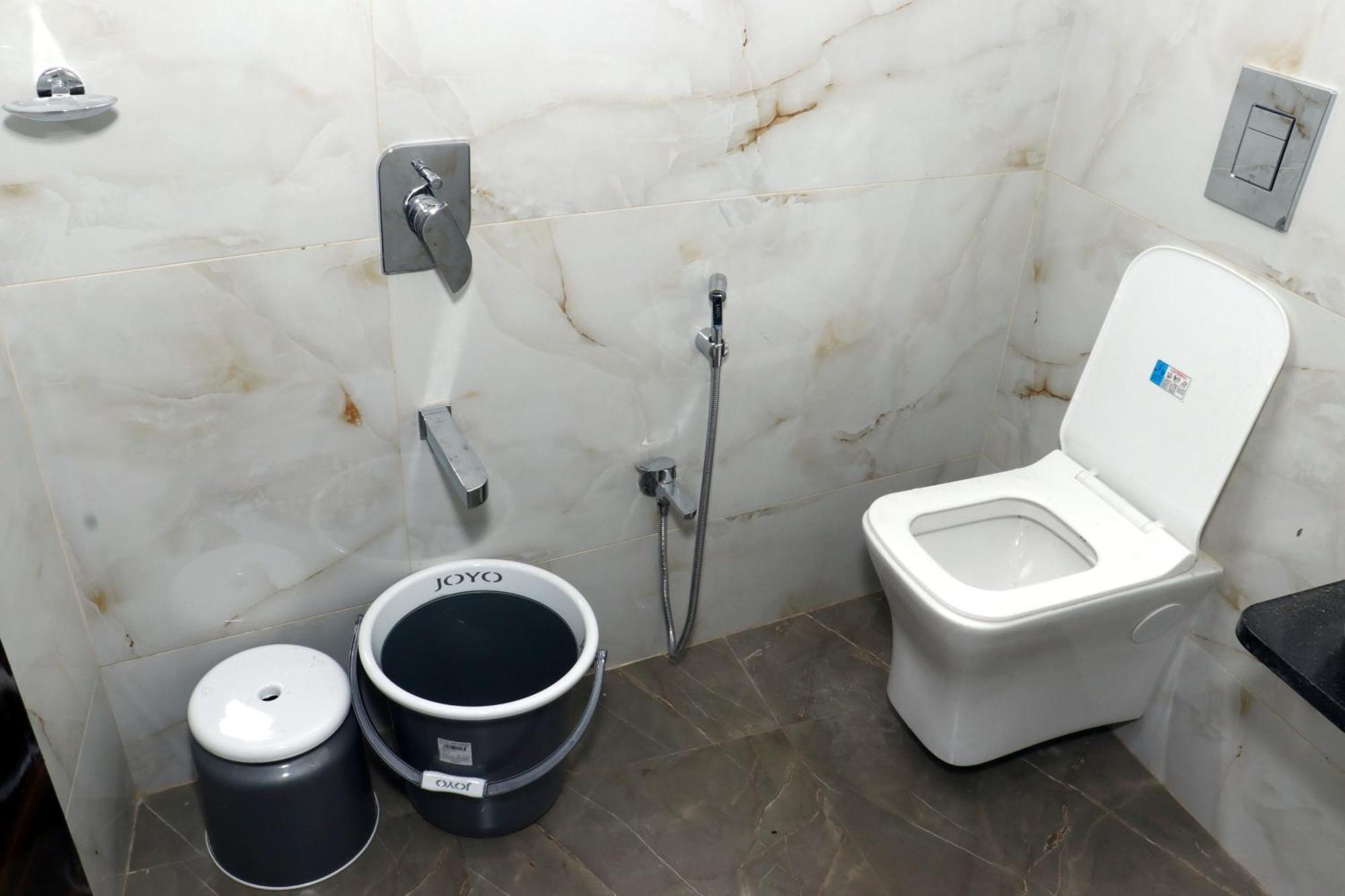 מומביי Hotel Comfy Inn מראה חיצוני תמונה