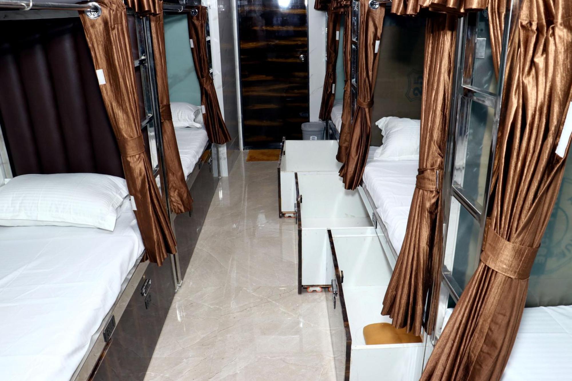 מומביי Hotel Comfy Inn מראה חיצוני תמונה